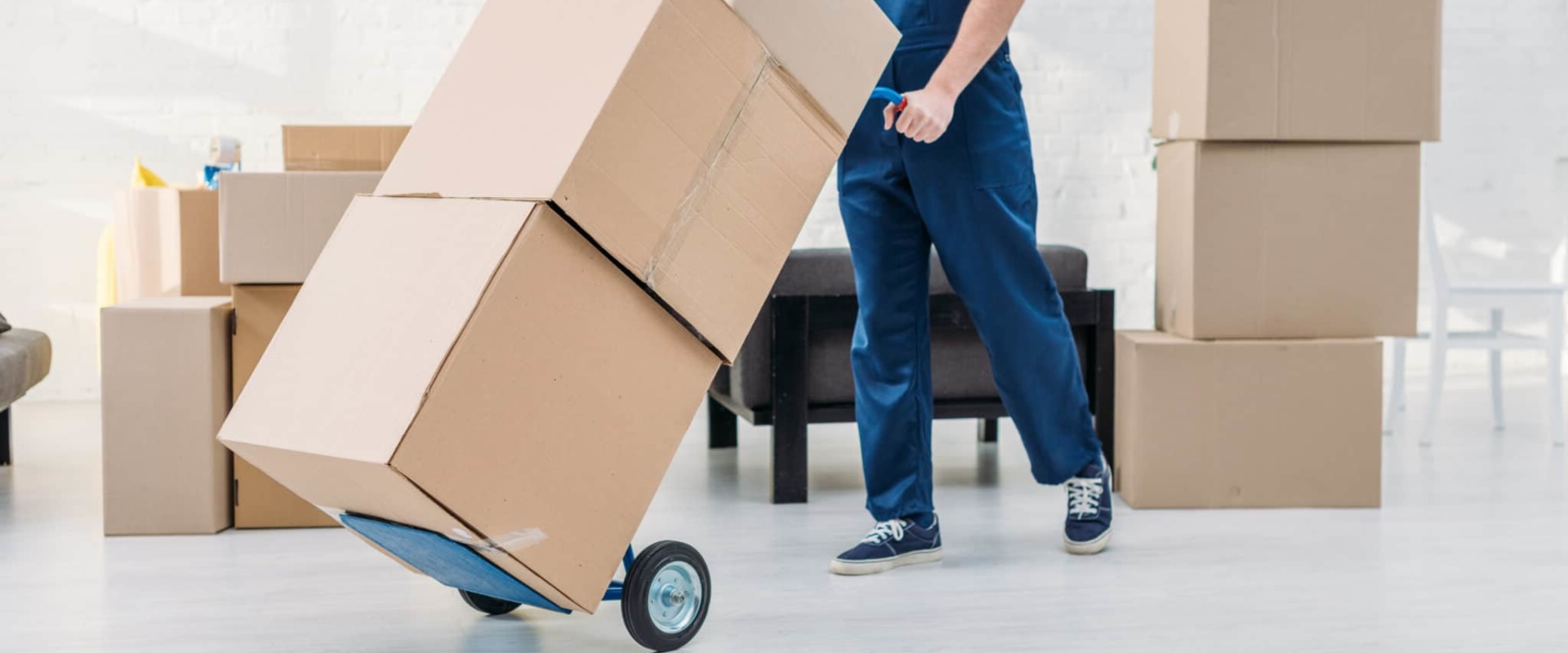 The Importance of Booking a Moving Company in Advance